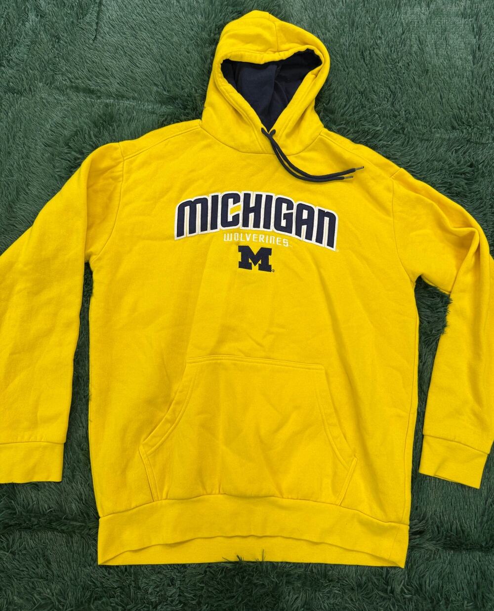 University of Michigan Y2K Yellow Pullover Large Sweatshirt Hoodie Unisex